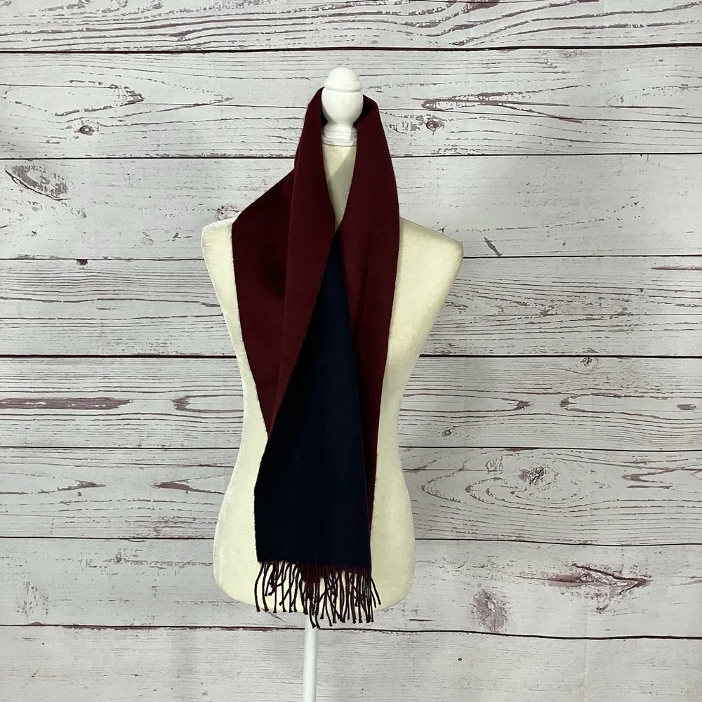 Made in Scotland by Begg of Ayr Cashmere Wool Scarf Navy Red Reversible Fringe